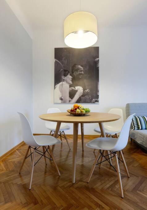 Sweet Corner Kvatric - Centar Grada Apartment ซาเกร็บ ภายนอก รูปภาพ