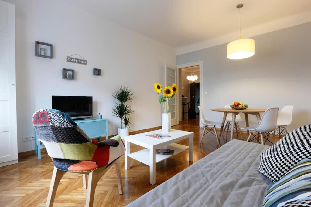 Sweet Corner Kvatric - Centar Grada Apartment ซาเกร็บ ภายนอก รูปภาพ